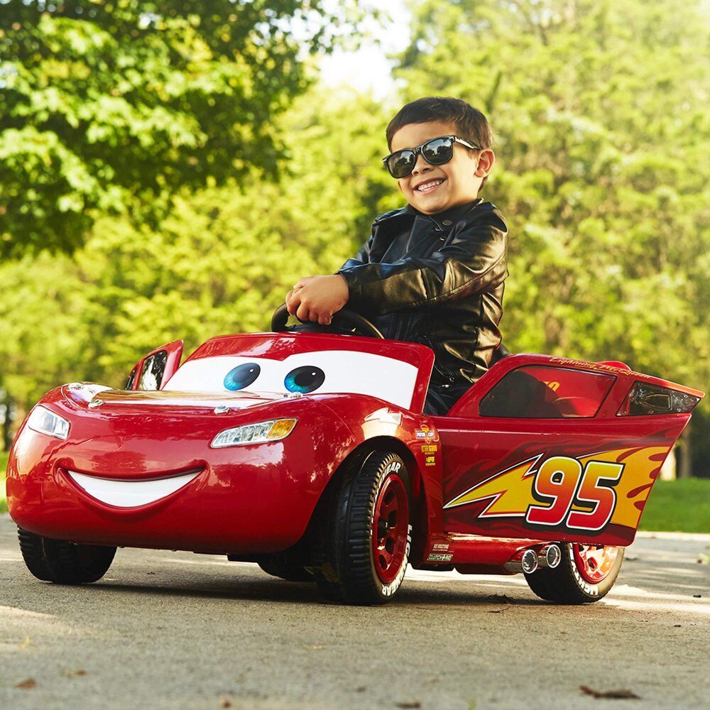 Lightning McQueen Battery-Powered Vehicle with Sound Effects for Ages 3+