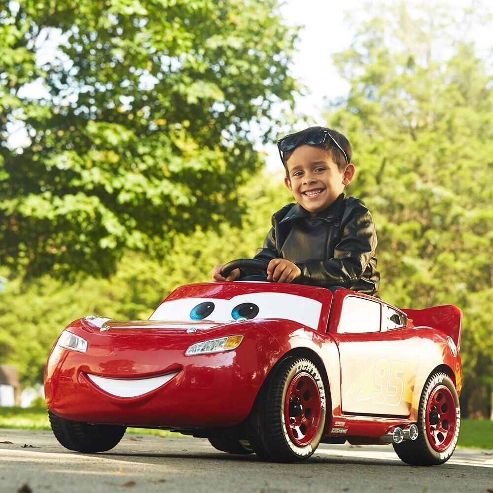 Lightning McQueen Battery-Powered Vehicle with Sound Effects for Ages 3+