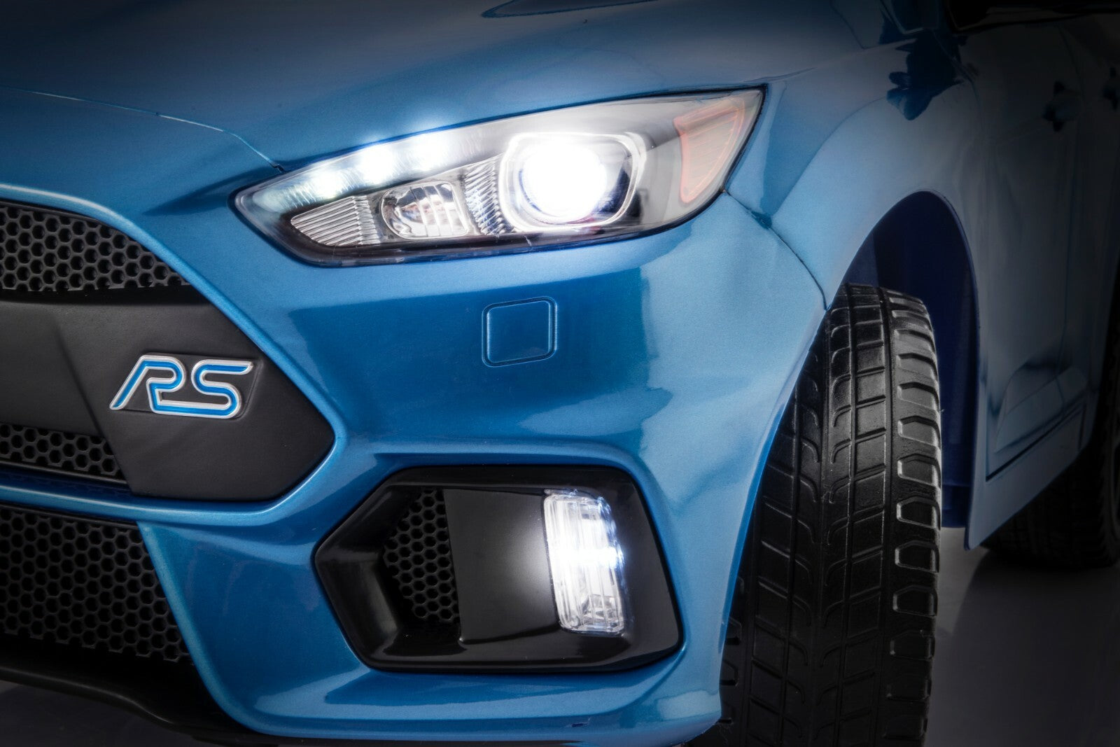 Licensed Ford Focus RS Kids Ride-On Car in Nitrous Blue