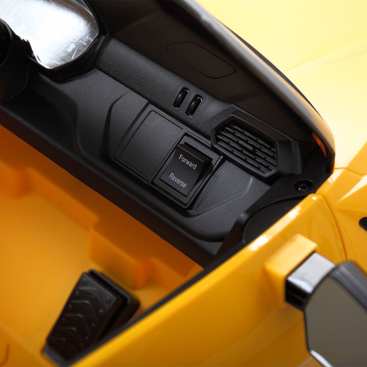 TOBBI Lamborghini Urus 12V Kids Ride-On Car: Electric Four-Wheel Fun for Young Drivers